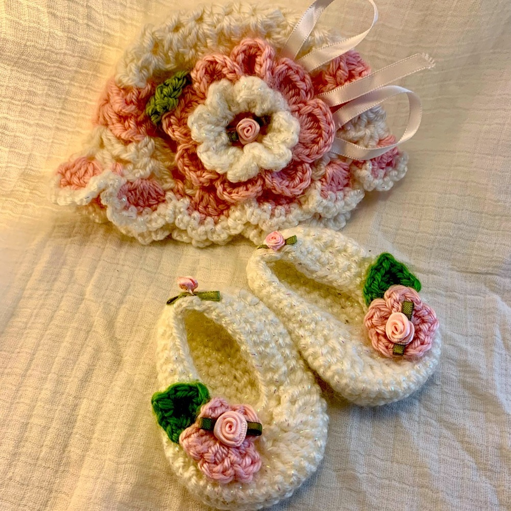 Handmade Knit Baby Girl Hat and Booties Set